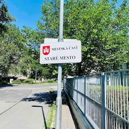 Apartman Blizko Downtown Od Berg&bauman 아파트 *