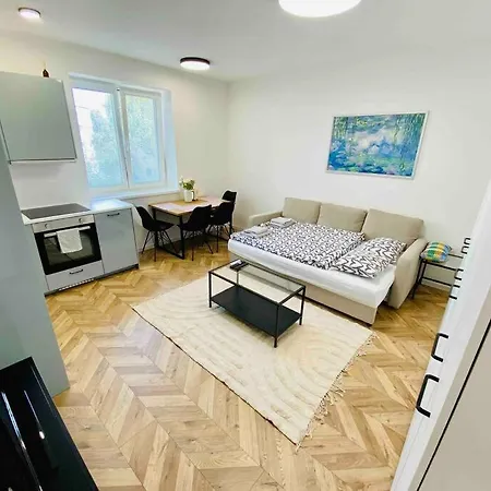 아파트 Apartman Blizko Downtown Od Berg&bauman *