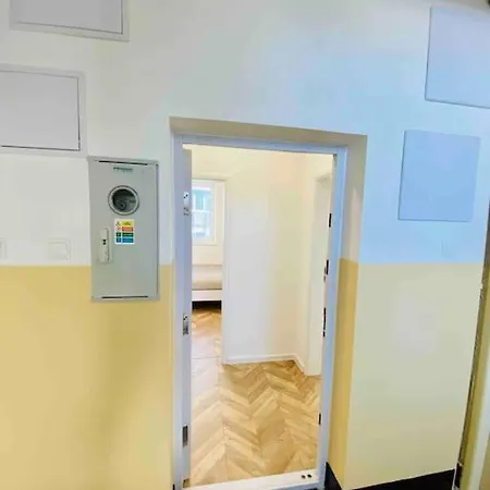 Apartman Blizko Downtown Od Berg&bauman 아파트 브라티슬라바